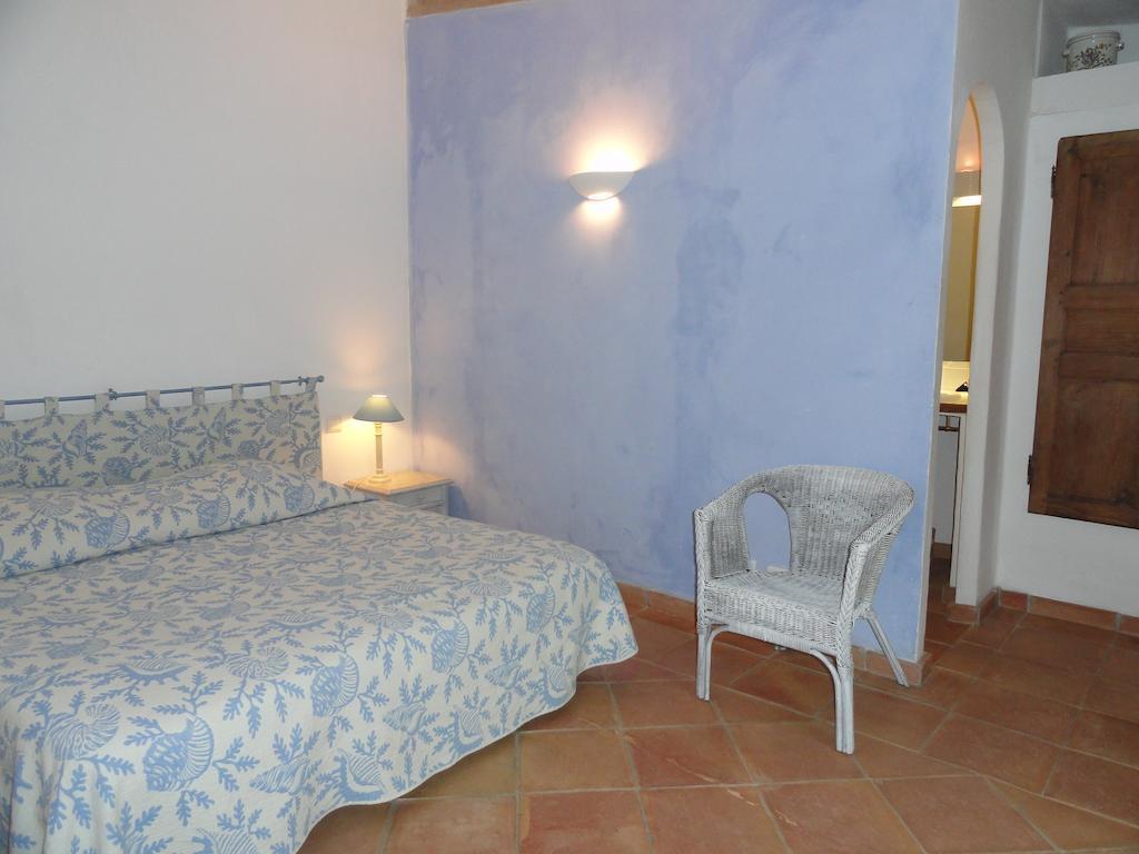 Le Mas Des Oliviers Puget-Ville Habitación foto